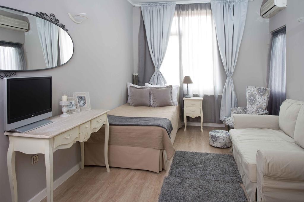 Family Hotel The Castle شومن المظهر الخارجي الصورة